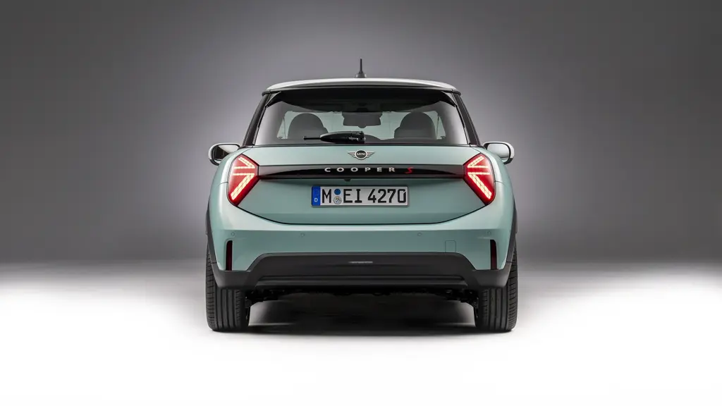 MINI Cooper 135kW E Sport Level 2 41kWh 3dr Auto